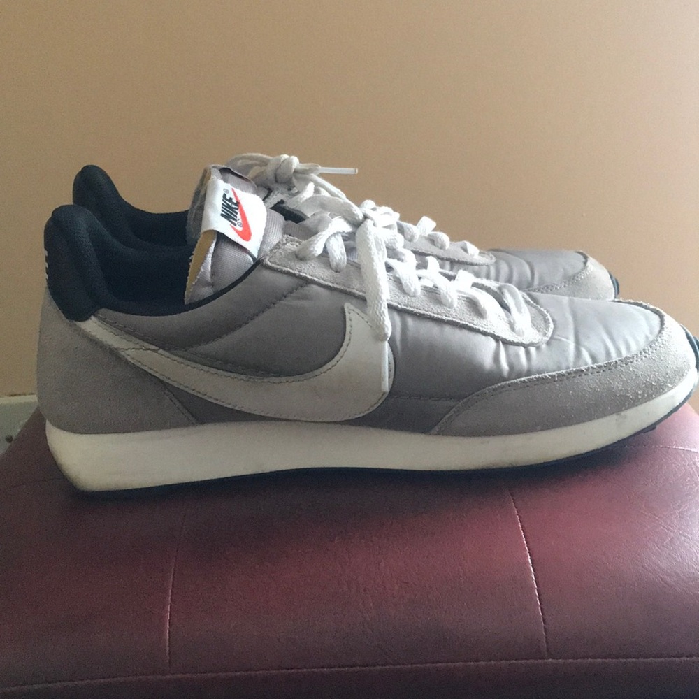 Nike Tailwind!